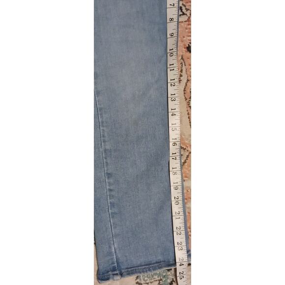 Levi's High-Rise Straight Crop light wash Denim Cropped Jean Womens W26 26Wx24L - Picture 6 of 8